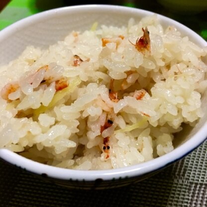 桜海老の香ばしい香り、しょうがの香りが最高でした！
あっさりして美味しいので食べ過ぎてしまいそうです！